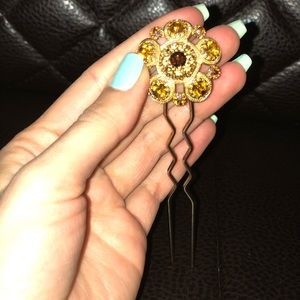 Rhinestone Hair Broch